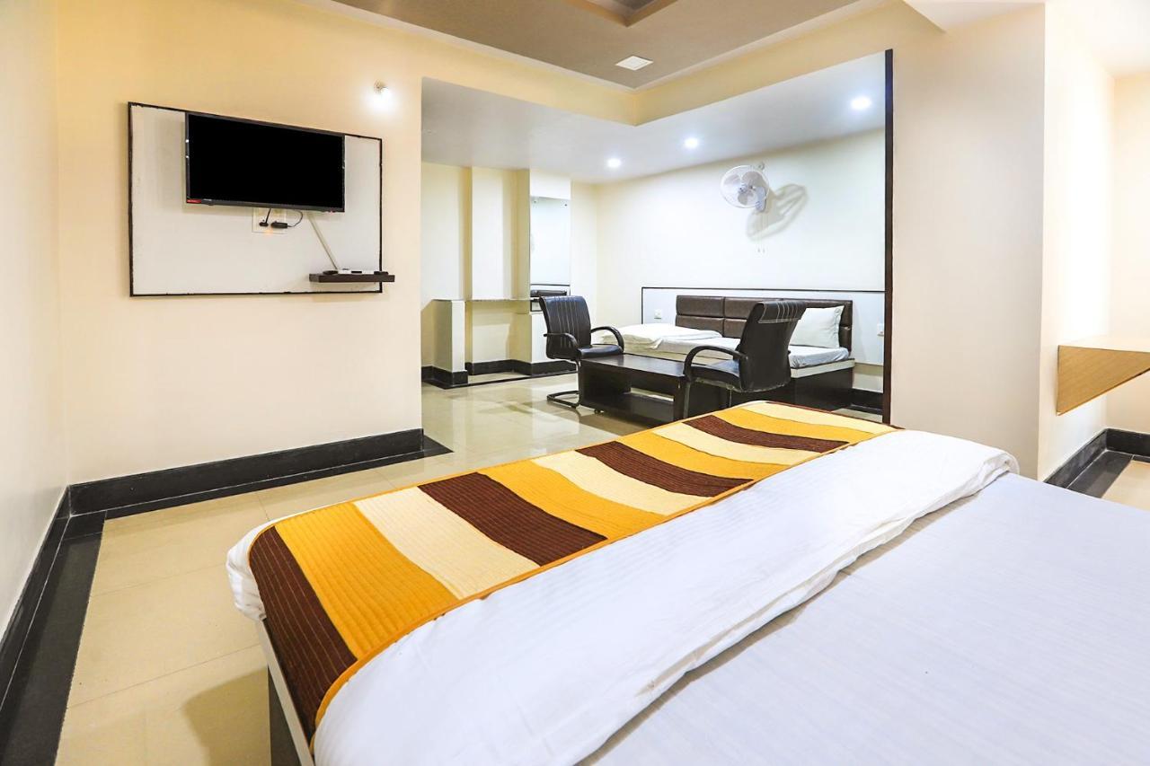 אג'מר Oyo 11840 Hotel Venus מראה חיצוני תמונה